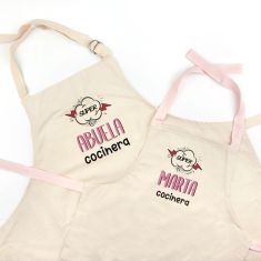Pack Delantal Abuela y Delantal Nieto/a Rosa Personalizado Súper Abuela y Súper (nombre) cocinero
