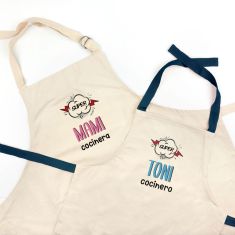 Pack Delantal Mamá y Delantal Niño/a Azul Personalizado Súper Mami y Súper (nombre) cocinero